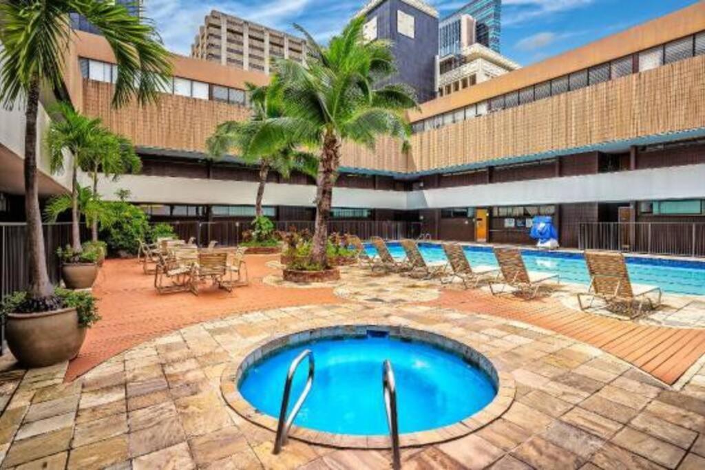 Apartamento 2Br Downtown High Ceiling Free Parking And Wifi Honolulu Exterior foto
